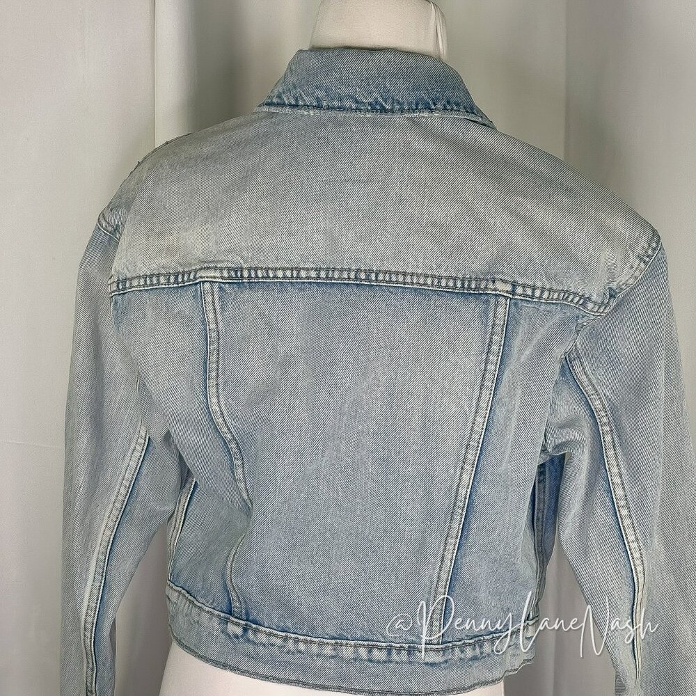 Old Navy Lightwash Distressed Denim Cropped Jean Jacket - Picture 9 of 11